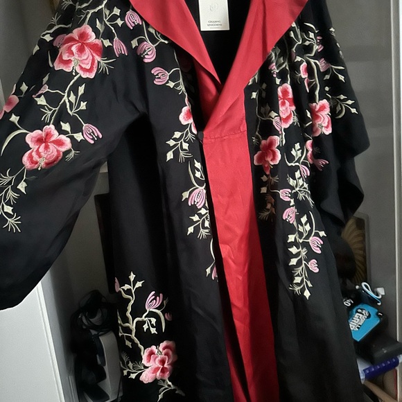 Cu silk embroidered kimono!! Rare - Picture 6 of 6